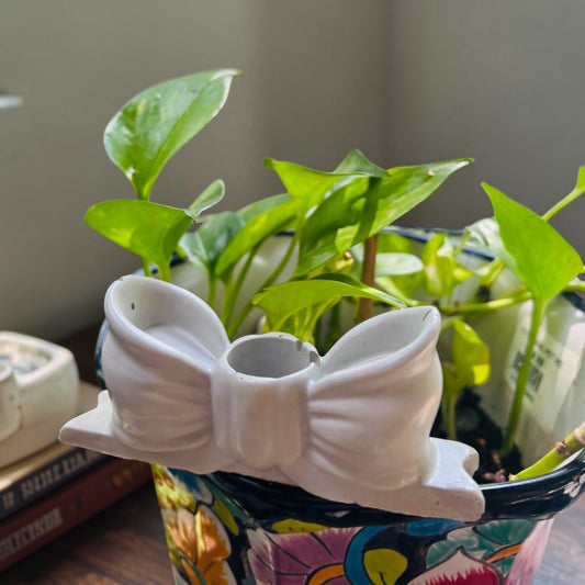 Bow long candle holder